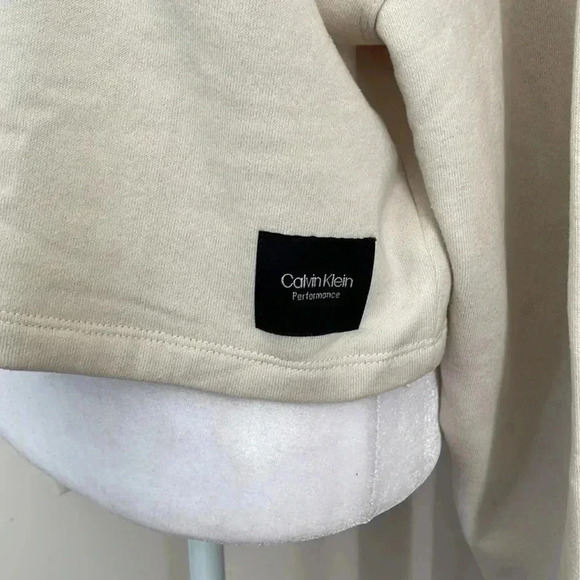 Calvin Klein Performance Stacked Logo Long Sleeve Cropped Pullover - Picture 5 of 12